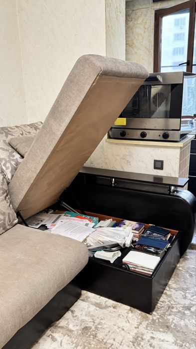 Продам диван срочно