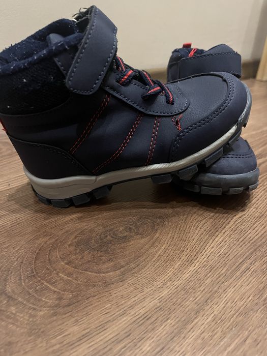 Зимни обувки за момче 27 номер