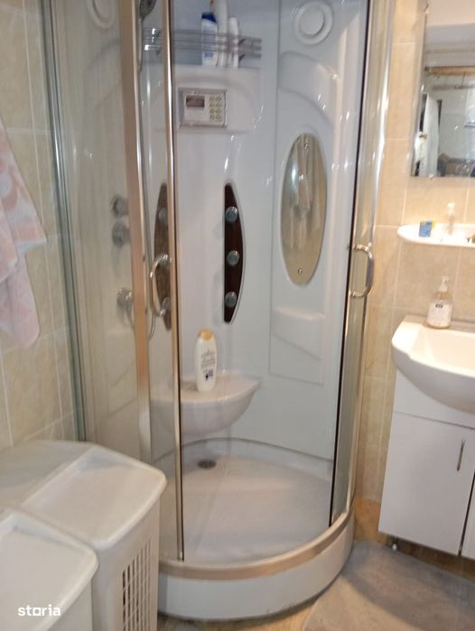 Vila 7 camere in cartierul Gai