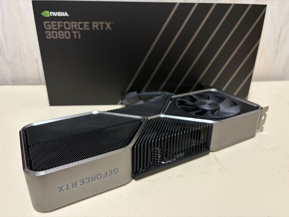 Видеокарта Nvidia 3080 Ti FE