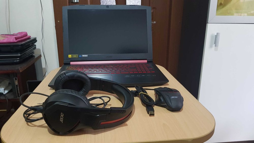 Acer Nitro 5 GAMING-AN515-52-598D,Nou