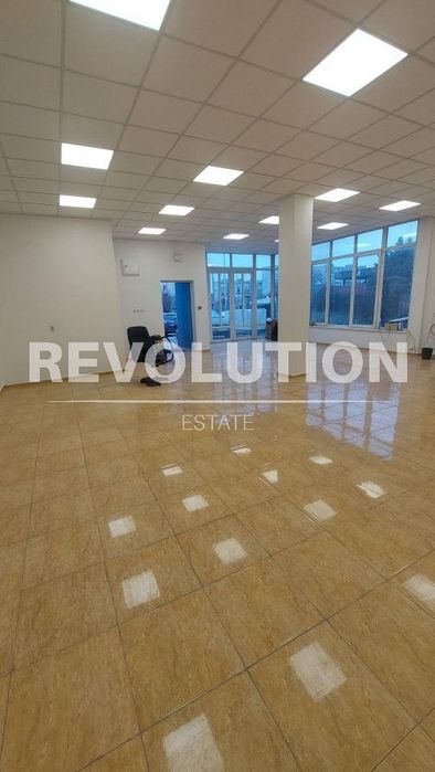 Дава се под наем Офис в Варна, Възраждане 4 - 100 кв.м за 1000 € - Снимка #3