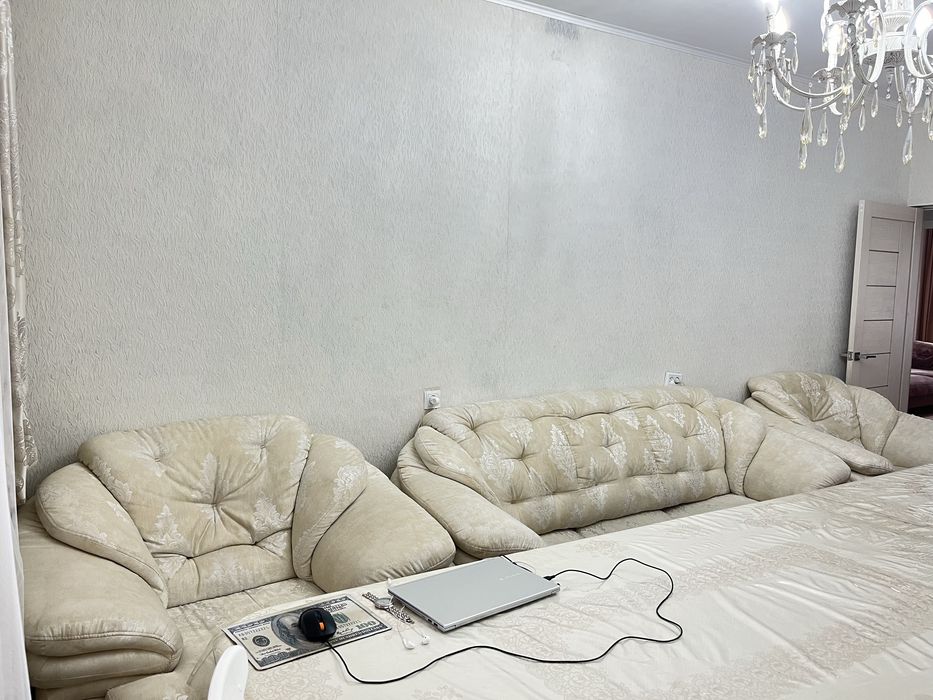 Диван сатылады кушты жағдайда