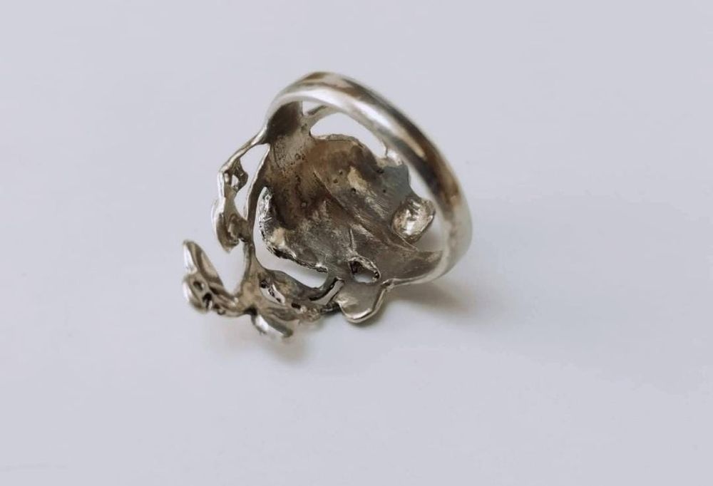 Vechi inel cu trandafir