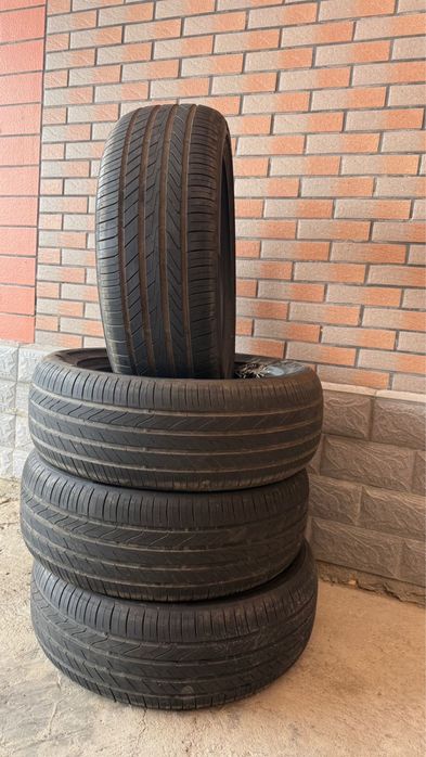255/55R20 продам комплект резины