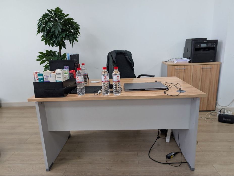 Срочно продам офисную мебель