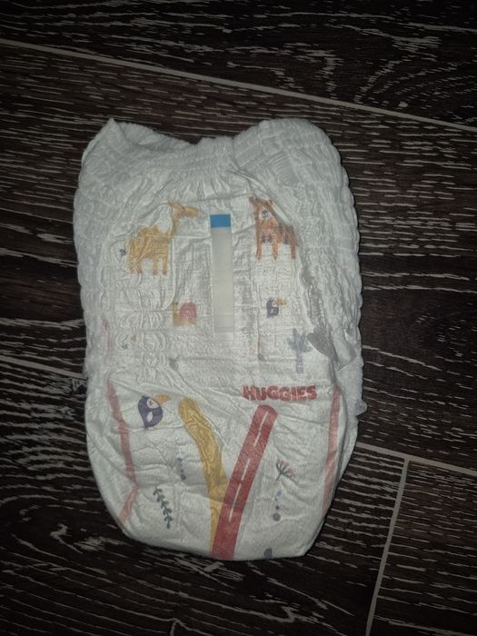 Продам трусики huggies dry expert