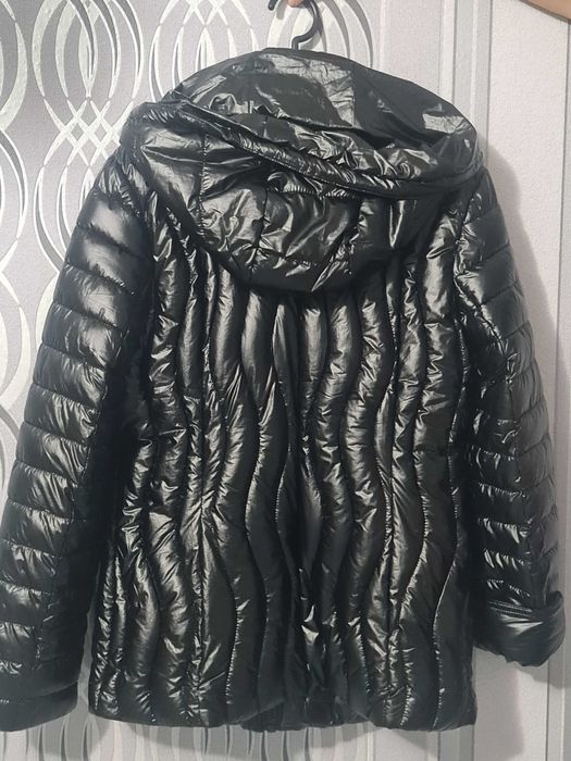 Дамско Пухено Яке с Гланц Ново
НОВАЯ Глянцевая Куртка (Пуховик)