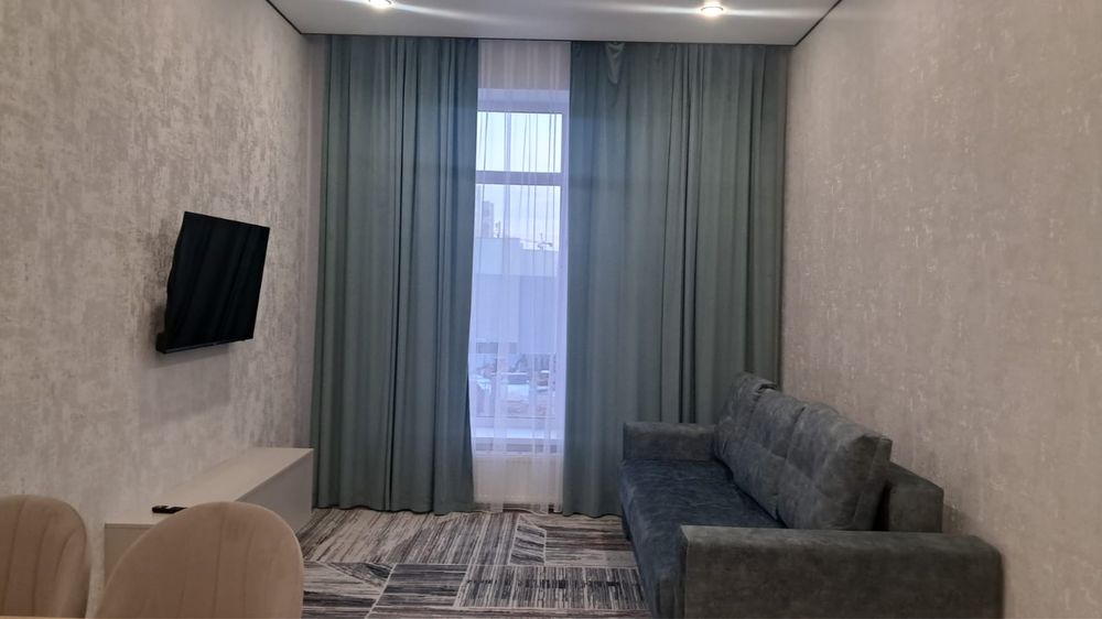 Квартира (посуточно)