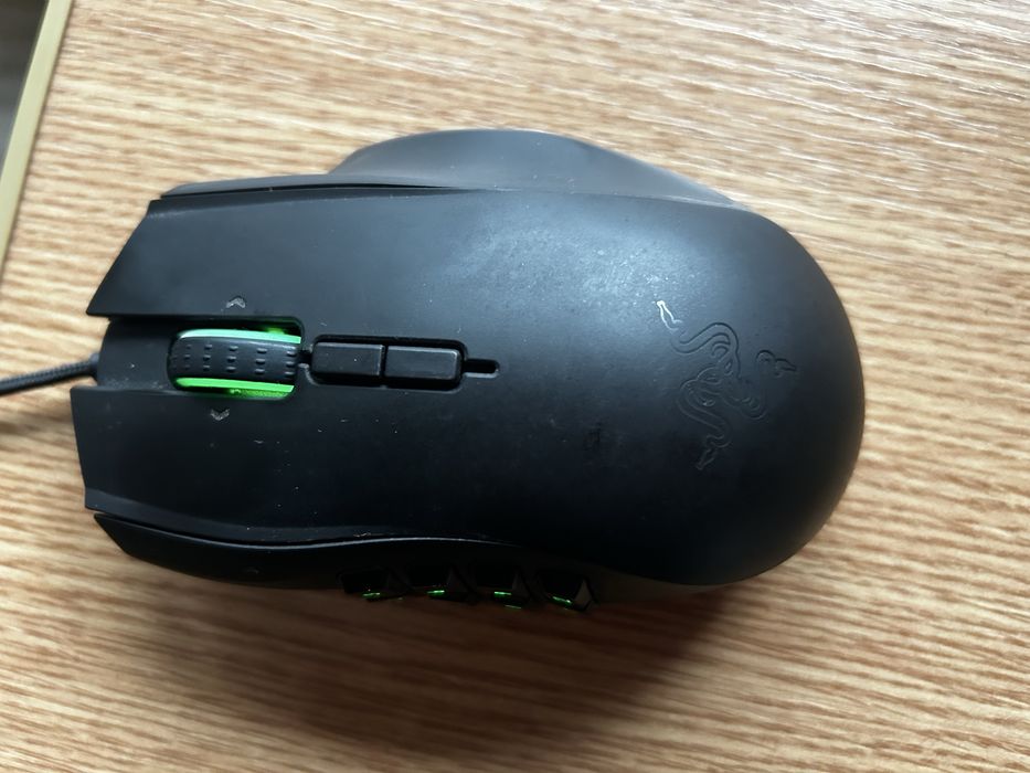 Razer Naga 2014 mouse gaming MMO