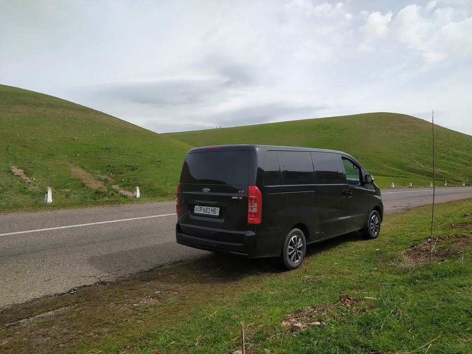 Машина на заказ комфорт 8 человек по городу по гори загород Чимган