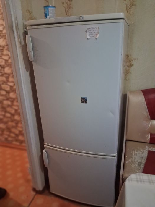 Продам холодильник