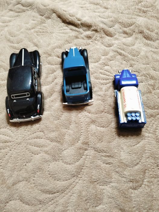 Vind jucari masinute  Epoca