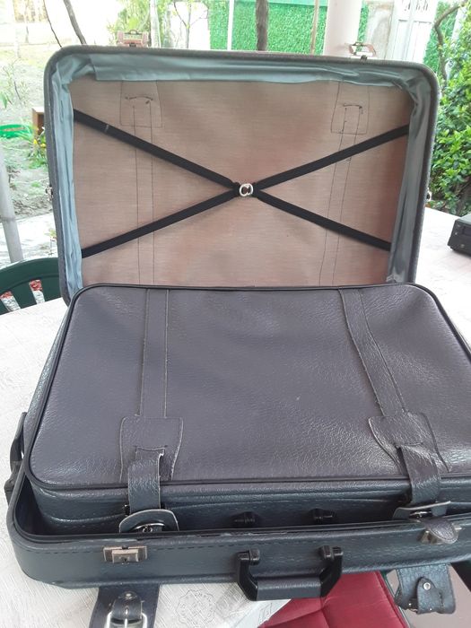 Куфари комплект 2бр. Нови !