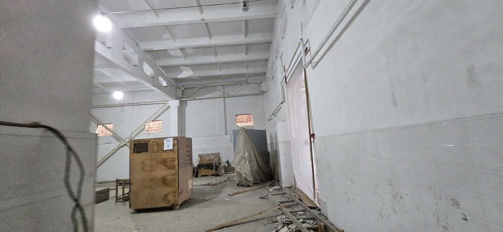 Сдам объект под бизнес 30-соток 2000-квм