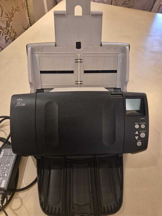 Професионален документен скенер Fujitsu fi-7160