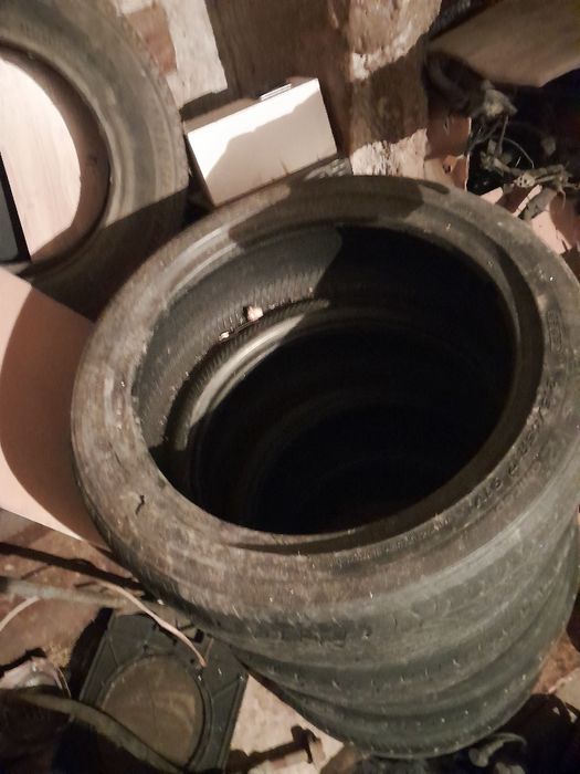 215/45/17 летняя резина