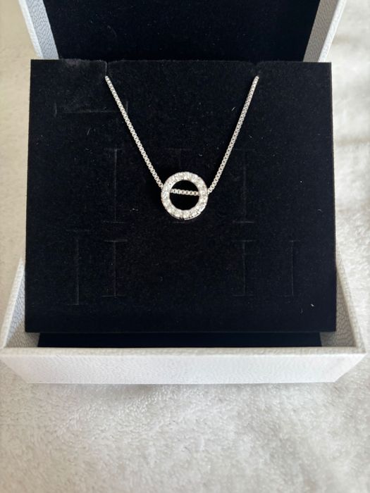 Елегантно колие стомана