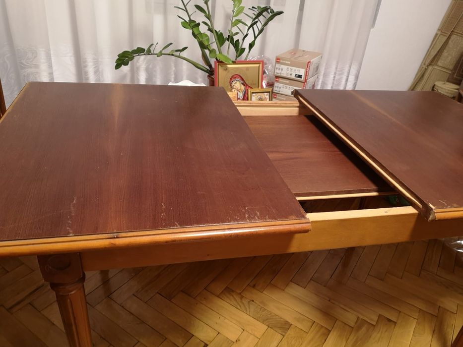 Vand set masa si scaune