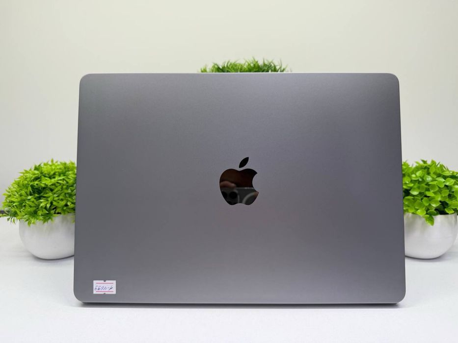 MacBook Air M2 2022