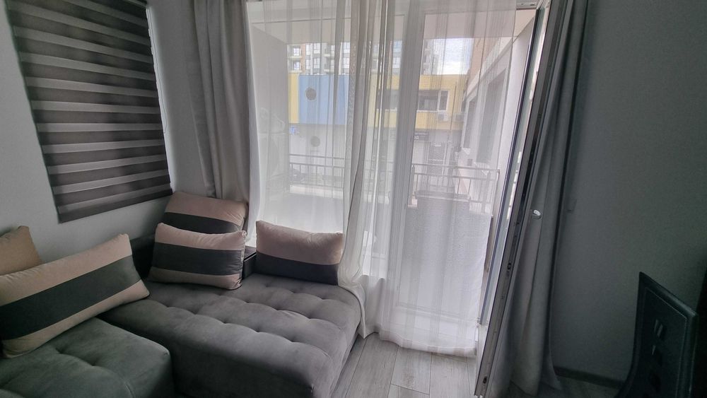 Продава се Двустаен апартамент в Бургас, Славейков - 70 кв.м за 1843 €/кв.м - Снимка #4