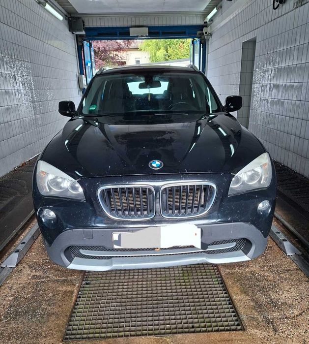 BMW iX1