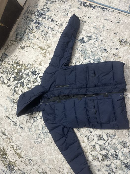 Продам куртки новые