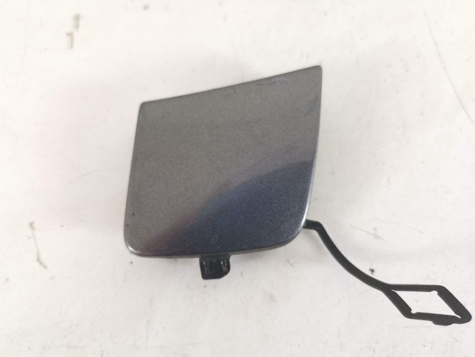 Капак За Теглене На Предна Броня Мерцедес-Бенц ЦЛА-Клас / Mercedes-Ben