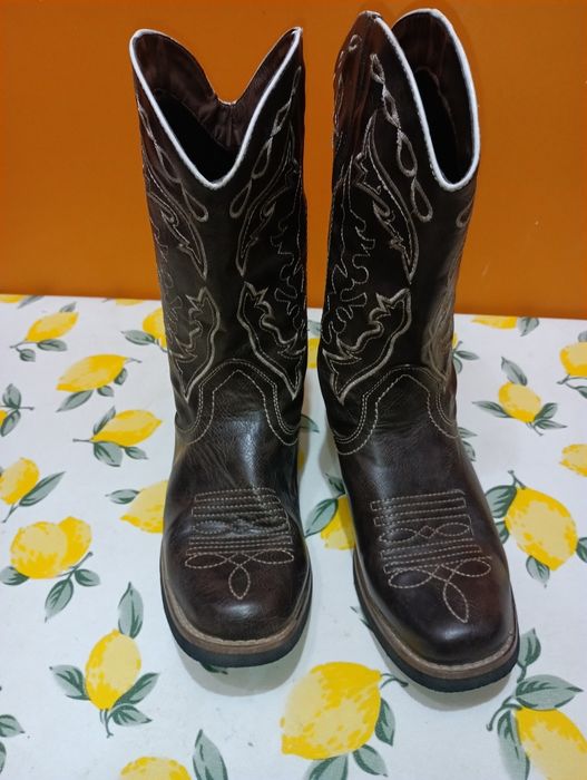 Каубойски ботуши N 37 - 29 лв