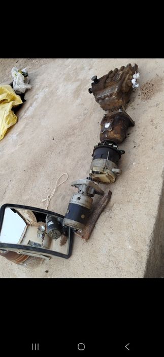 T28 traktor zo'r, naxadu xolatda.