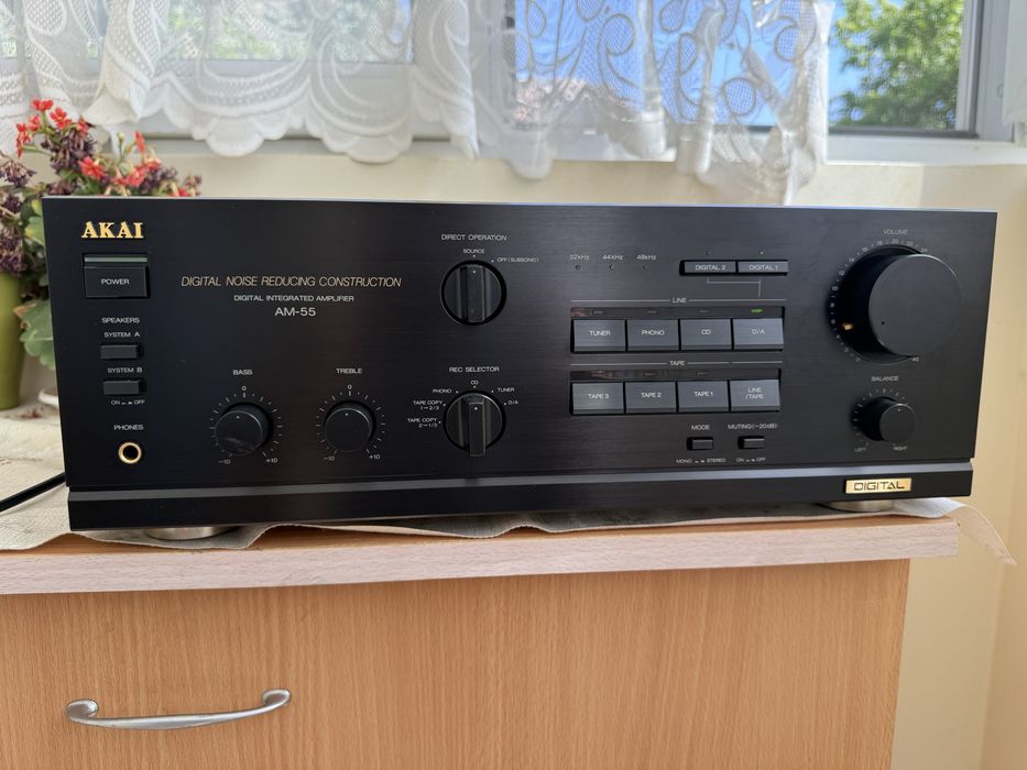 Akai AM-55 DAC Стерео усилвател