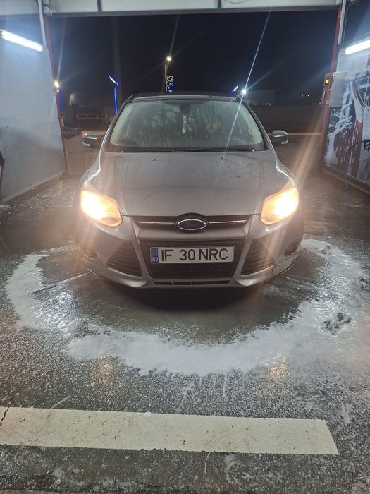 Ford focus 3 2012
