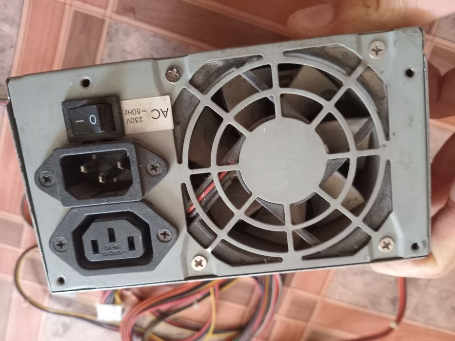 Продётся блок питания от компа и опер.память