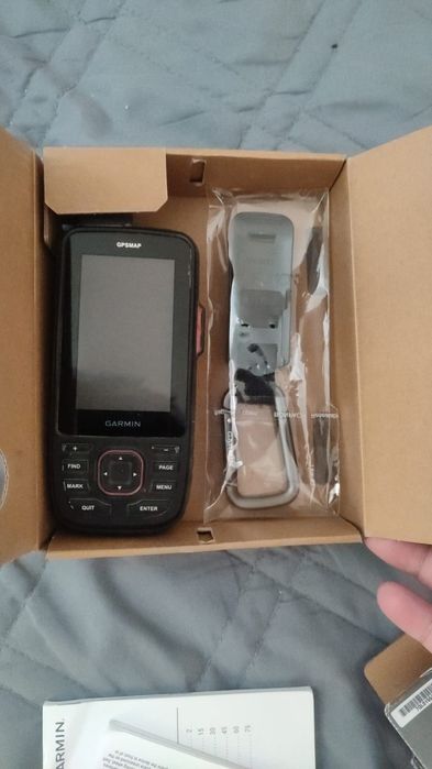 Продам gps Garmin i67