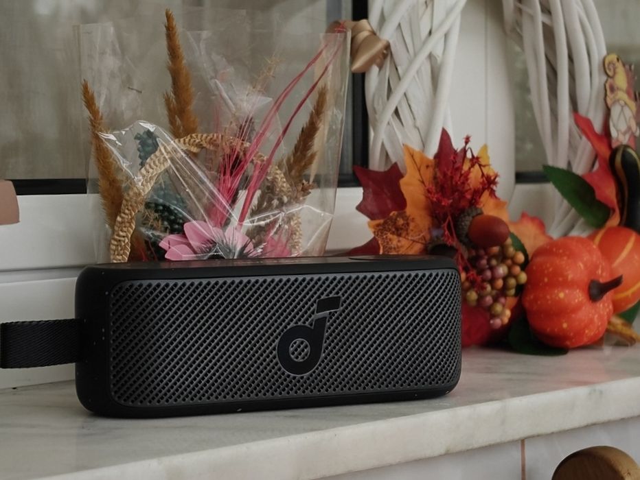 Vând boxa Soundcore Motion 100