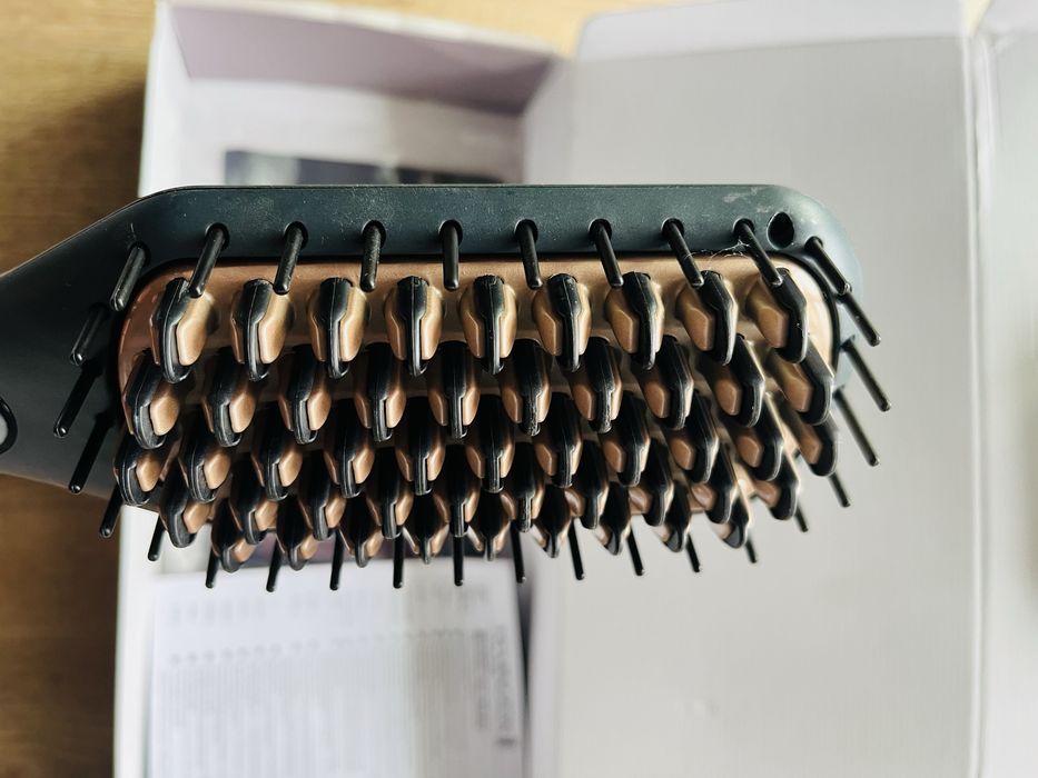 Perie electrica indreptat parul REMINGTON Keratin Protect