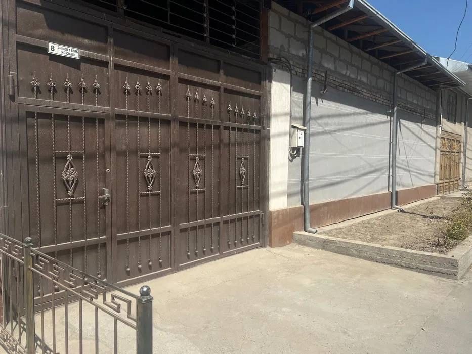 Срочно продается Элитной махалле Сорок лет uy hovli uchastka участок