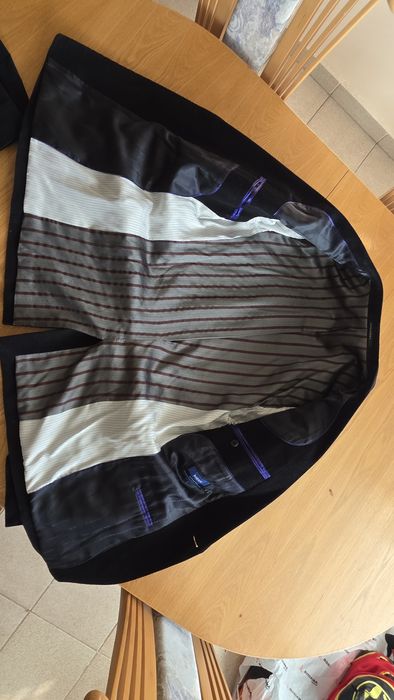 Втален спортно елегантен Костюм (кадифе) MEXX