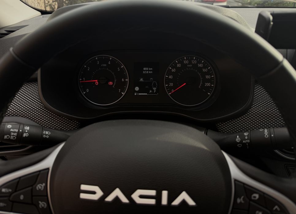 Dacia Logan 2025 Journey Automata