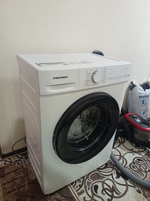 Premier kır moshina sotiladi.