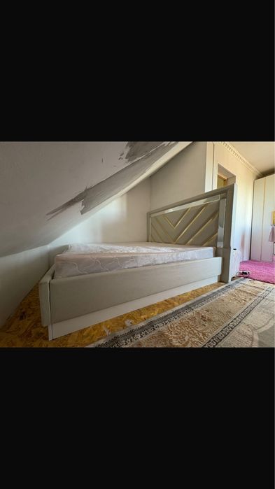 Кровать двухместный