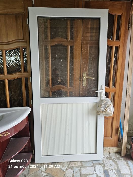 Пластик есік,витраж