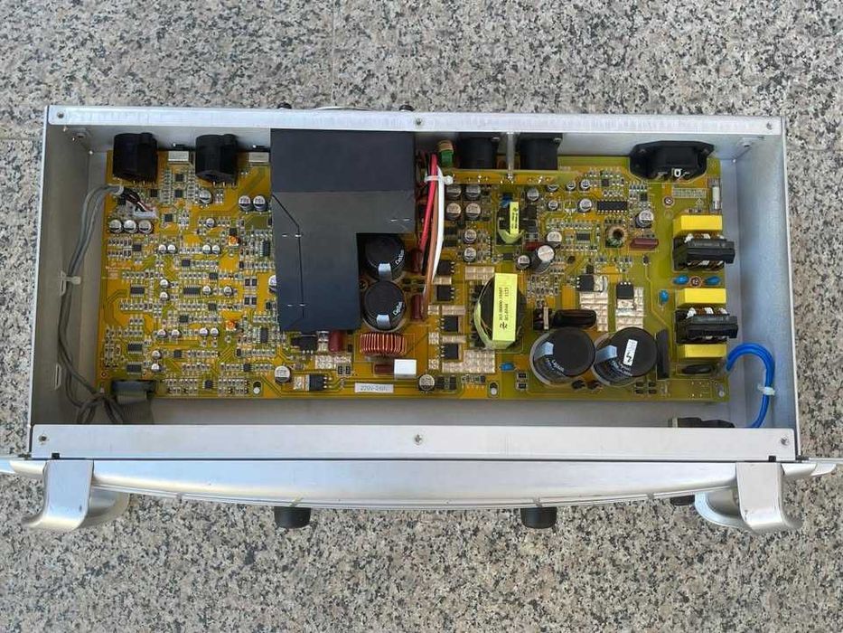 Rack case amplificator audio