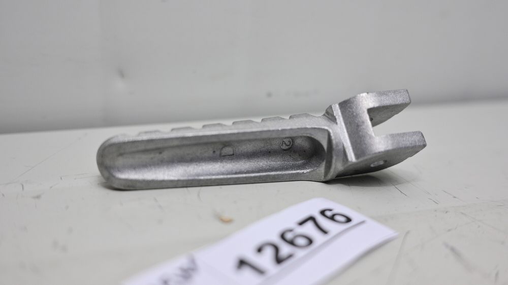 Scarita Peg Fata Dreapta Ducati Monster 796 696