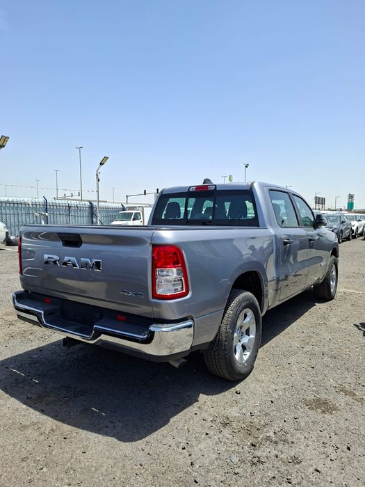 Продам автомобиль Dodge RAM.