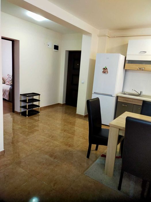 apartament 3 camere pentru inchiriat