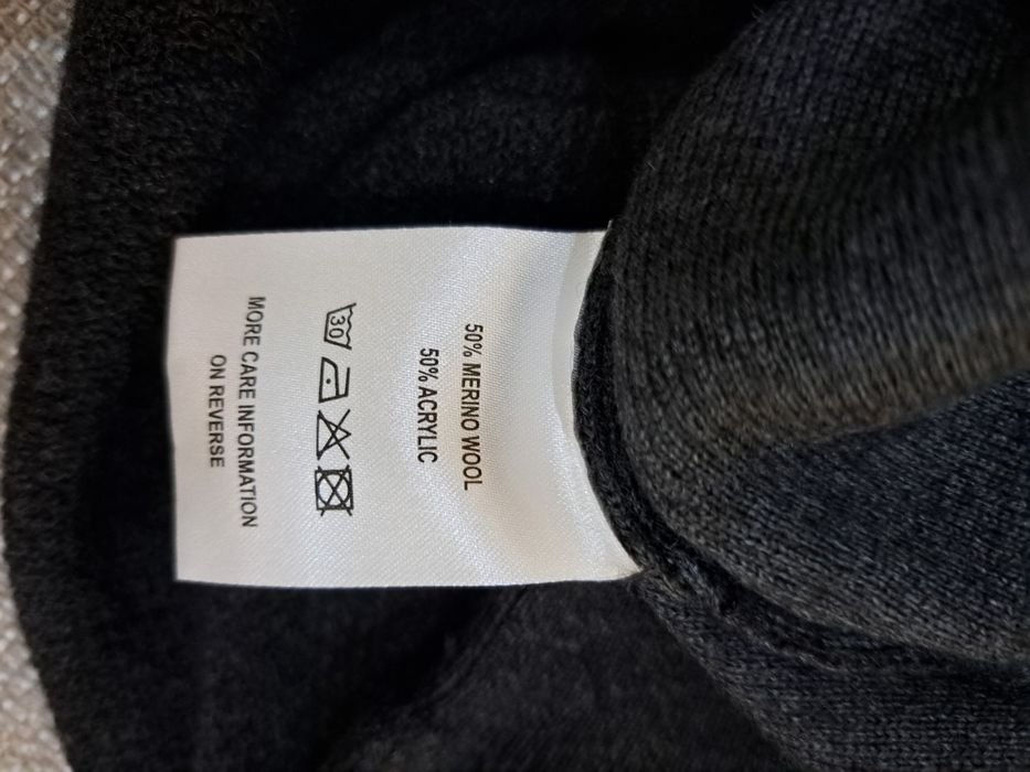 Намален !Нов мъжки пуловер от Мерино Remus Uomo  XS