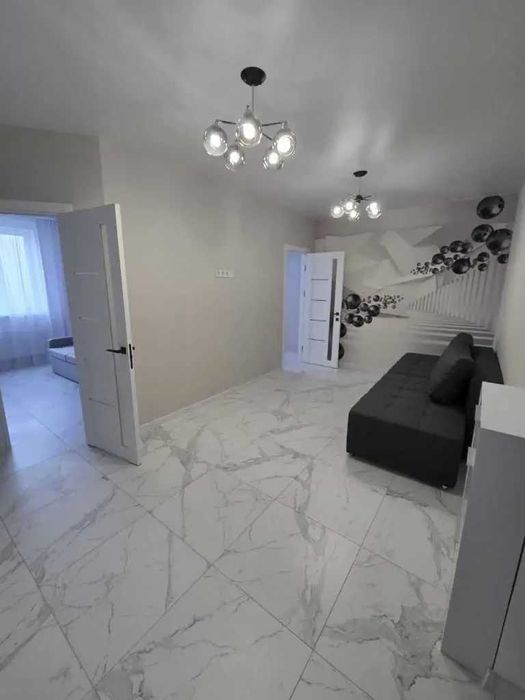 Дава се под наем Двустаен апартамент в София, Център - 55 кв.м за 408 € - Снимка #3