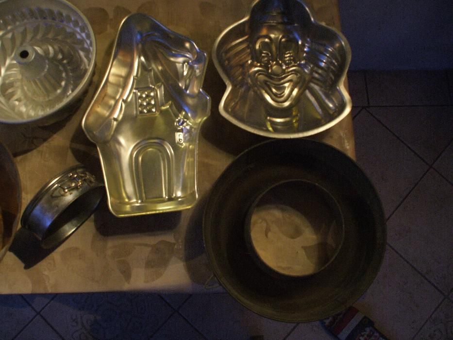 6 forme pentru torturi si prajituri(dimensiuni mari)