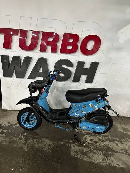 Срочно  продаю скутр sports skutet 150